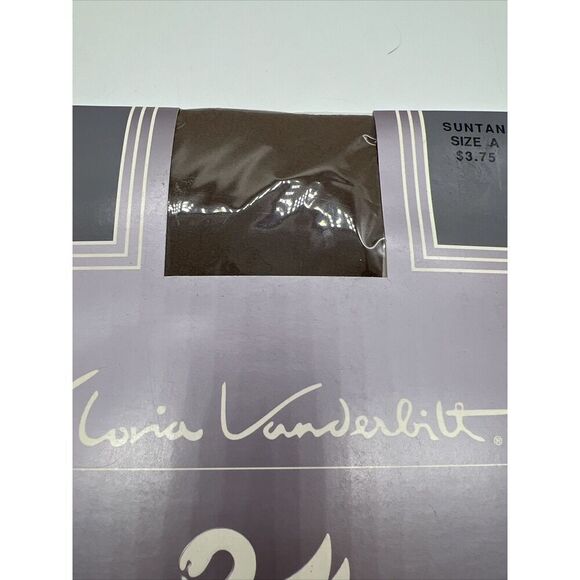 Vintage Gloria Vanderbilt Day Sheer Pantyhose Size C Coffee 100% Nylon - Picture 2 of 8